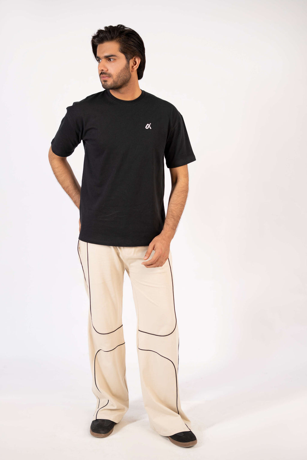 Essential Performance T-Shirt – Black T9