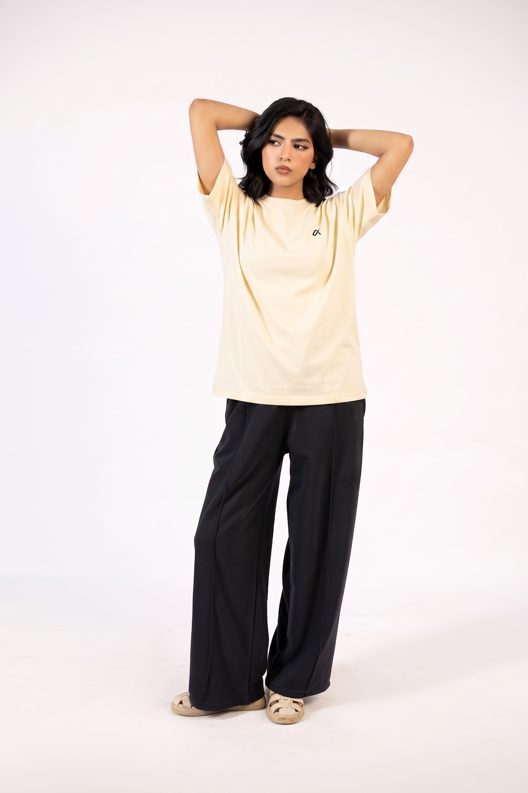 Cream Essential Oversized Tee S6